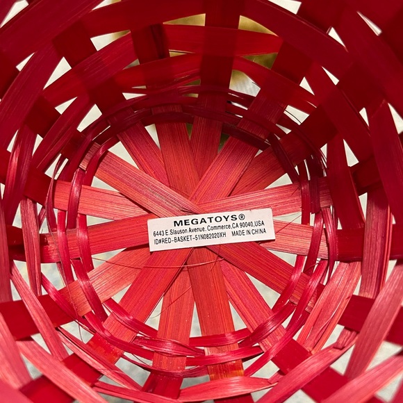 Like New Holiday Gift Super Cute Furry Bear In The Basket Brown & Red 6” X 5” - Picture 6 of 8